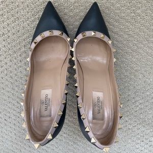 Valentino studded pumps with tan trim